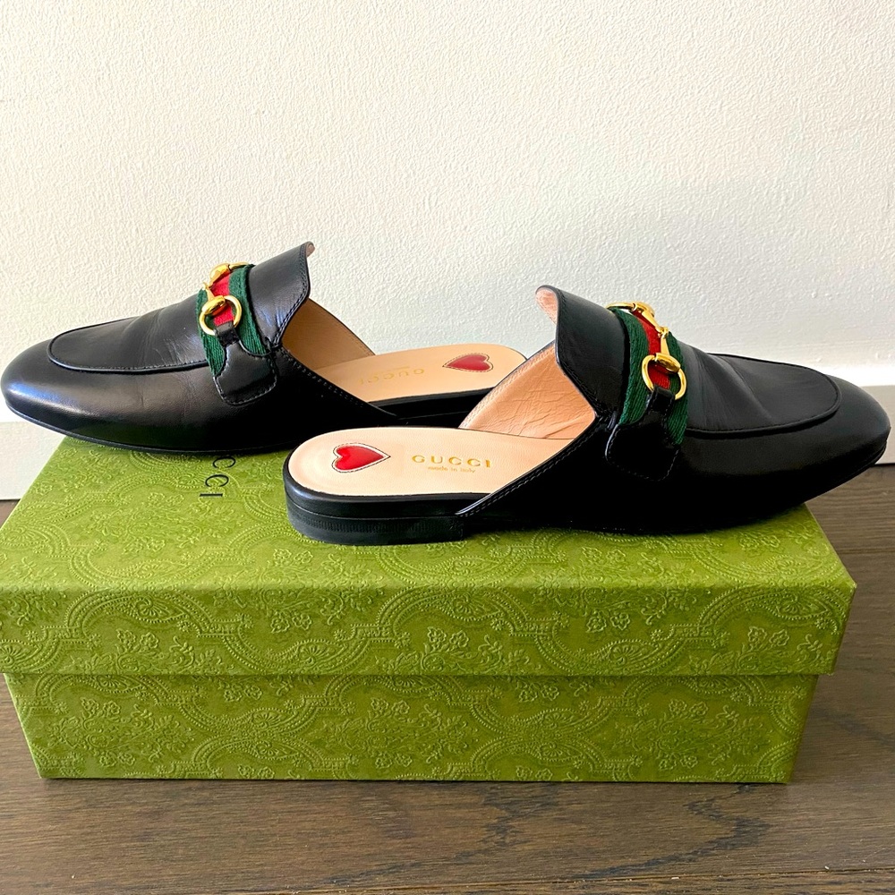 Gucci women’s Princetown leather Slipper size 6